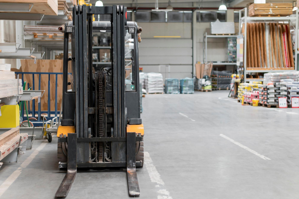 logistic-center-with-forklift.jpg